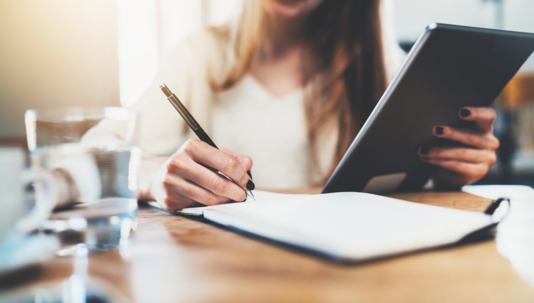 Learnixae Prisaのワークショップ環境と学習プラットフォームの様子