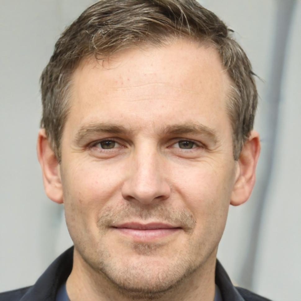 学習に取り組む受講者